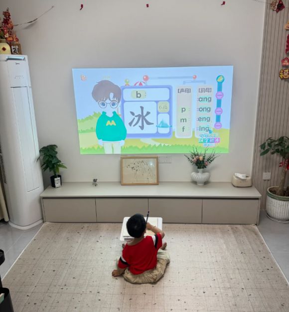 荐五一用大眼橙C2 Ultra宅家嗨翻天PG麻将胡了模拟器2025宝藏投影仪推(图3)
